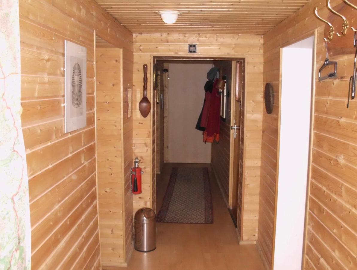 Schoenes Doppelbettzimmer Im Untergeschoss Inkl Parkplatz Nach Verfuegbarkeit Essen Bagian luar foto