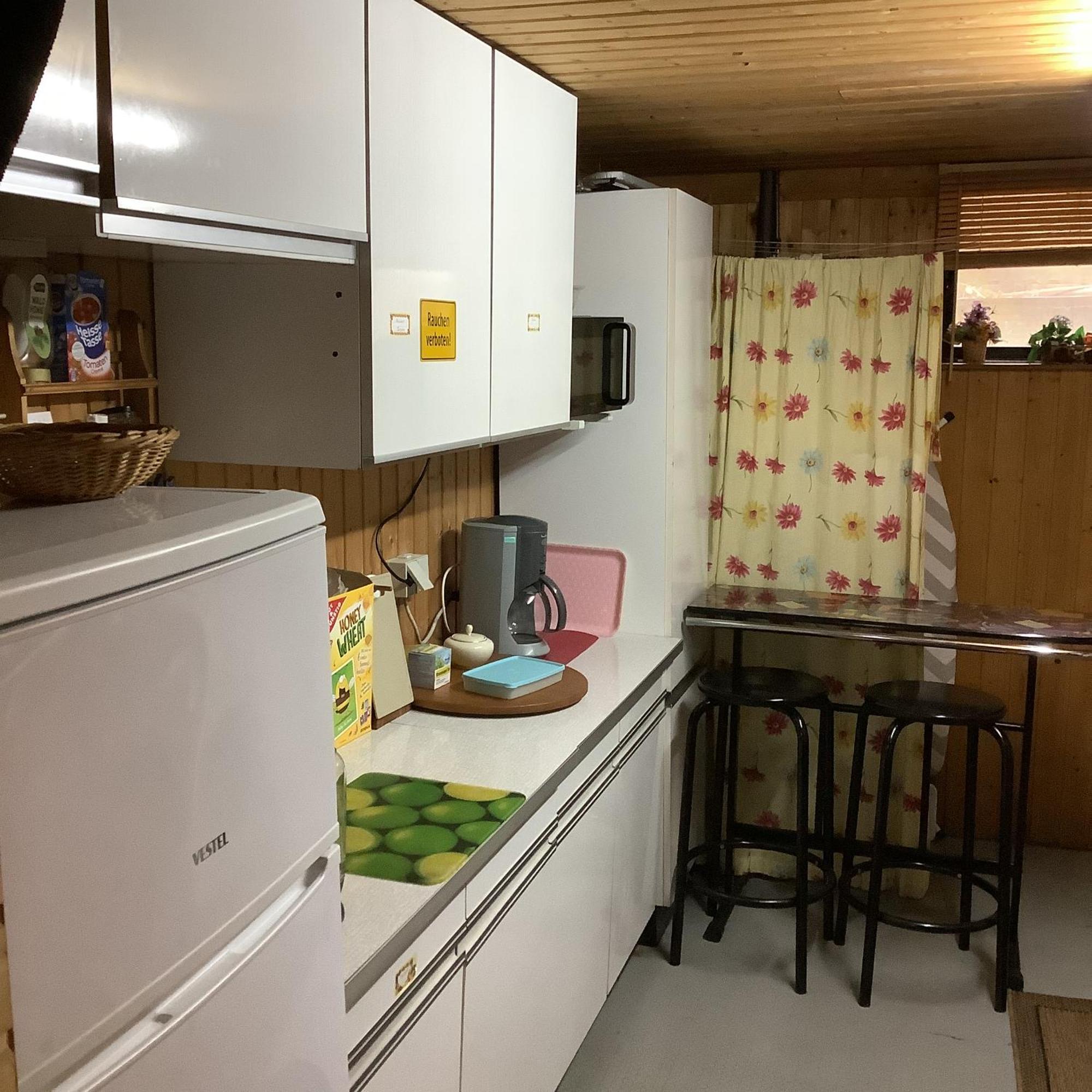 Schoenes Doppelbettzimmer Im Untergeschoss Inkl Parkplatz Nach Verfuegbarkeit Essen Bagian luar foto